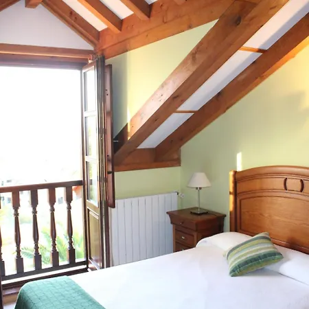 La De Salmon Pensión 3*