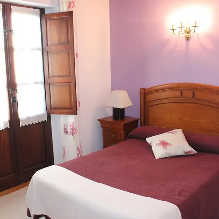 Гостевой дом La De Salmon Сантильяна-дель-Мар