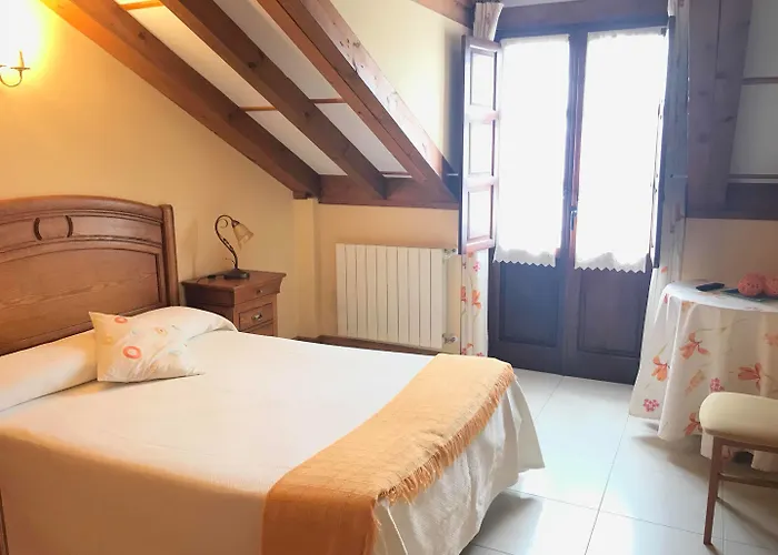 Guest house La De Salmon 3*