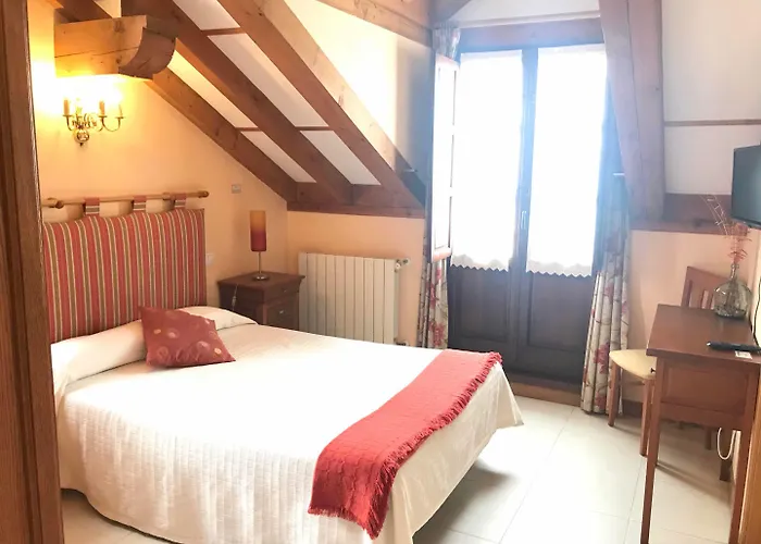 La De Salmon 3* サンティリャーナ・デル・マル