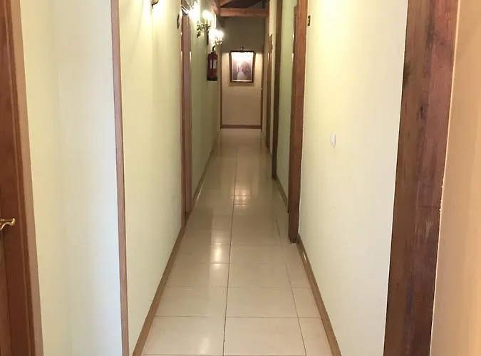 La De Salmon Guest house