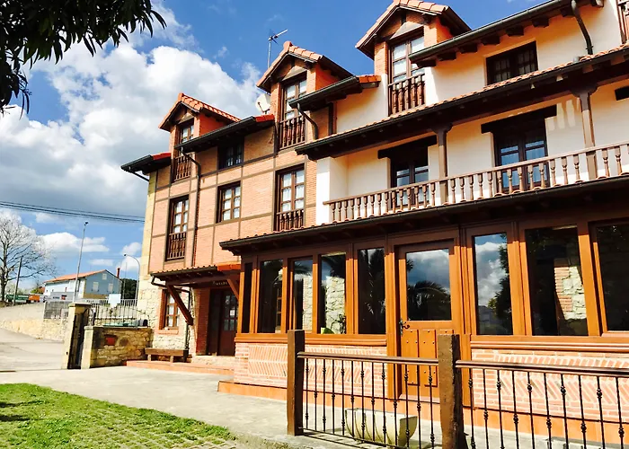 Guest house La De Salmon Santillana del Mar