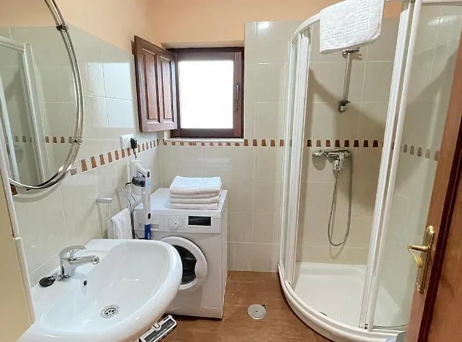 Guest house La De Salmon 3*